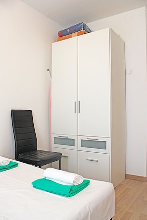 3 camere, insonorizzazione, ferro/asse da stiro, Wi-Fi