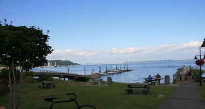 Seashore-vuokraus, jossa on pääsy rannalle ja panoraamanäköala