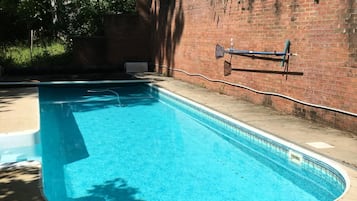 Utomhuspool