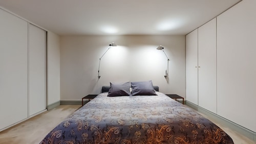 コンコルドとマドレーヌの間の独占アパートメント