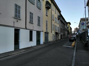 Exterior - Lovely Apartment For 2 In Downtown (Como)
