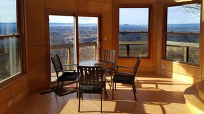 Dining - Mountaintop 7 Bedroom Home - Get Ready For Skiing - 20 Minutes to Winter Place! (LERONA)
