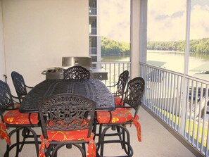 Dining - 5-Star Reviews, Indoor-Outdoor Pools, Newly Updated, Elevators, Walk-In Level (Osage Beach)