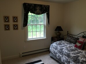 4 habitaciones, tabla de planchar con plancha y wifi gratis