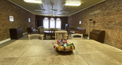 Stay in the Heart of Washington County between Austin & Houston