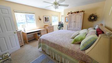 2 bedrooms, desk, iron/ironing board, free WiFi