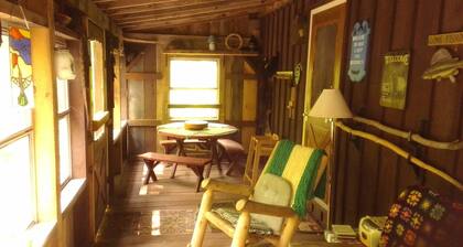 NICE FULLY FURNISHED QUIET ADIRONDACK CAMP "UNCAS ROAD CABIN IN THE FOREST"