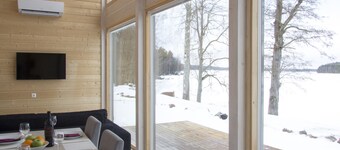 Beautiful mini villa right on the lakeside