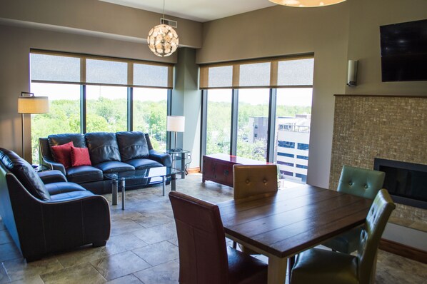 Télévision, cheminée