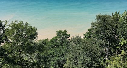 Pet Friendly - No Cleaning Fee - Centrally Located Within Lower Northwest Mich.