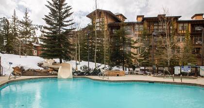Solitude Resort ski in/out. 1 bedroom + den. Eagle Springs East #103. Sleeps 5.