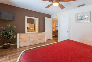 3 bedrooms, iron/ironing board, free WiFi, bed sheets