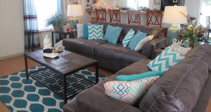 Sandy Clove Cottage creates a private getaway with nature in Fortt Bragg.