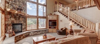 Beautiful home with lots of room. Large deck and amazing hot tub.