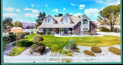 Rent "The ABBY" bedroom @ The Winchester House for your activities in St. George