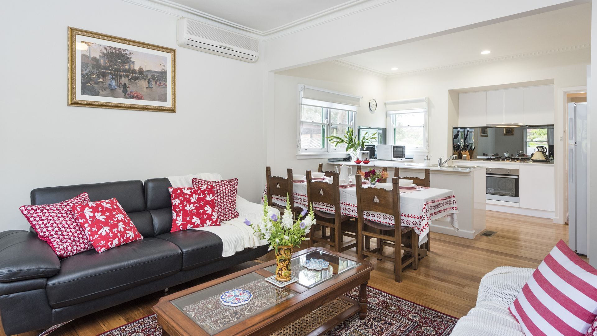 Smart TV, DVD player