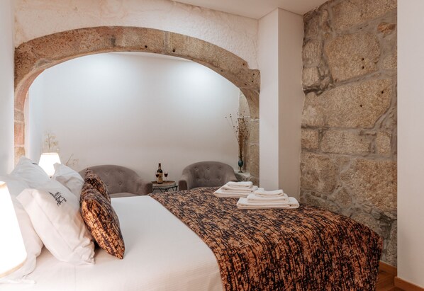 2 chambres, fer et planche à repasser, accès au Wi-Fi (inclus)