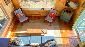 Smart TV, DVD player, books, video library