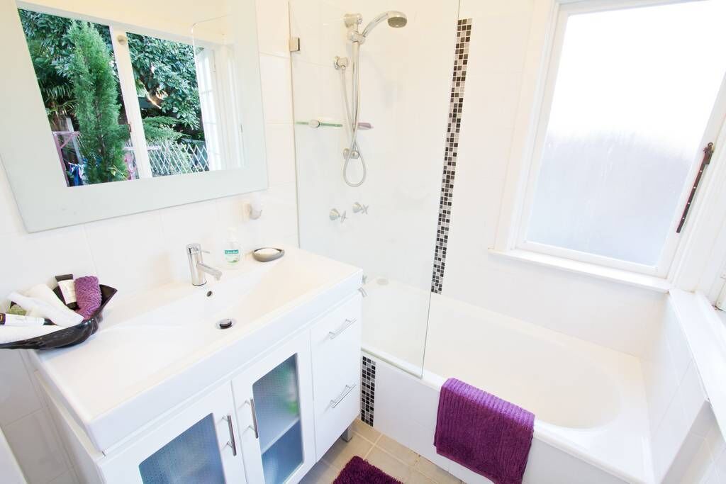 Manly Sunshine Cottage - quiet family retreat — image 15