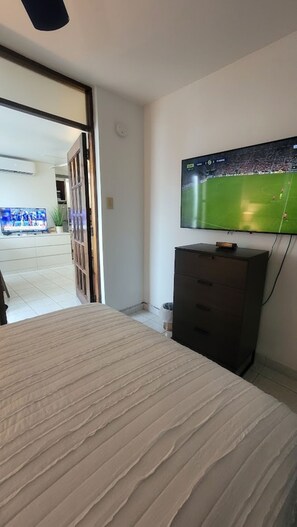 1 غرفة نوم ومكواة/لوح كي وواي فاي مجانًا وملاءات أسرّة