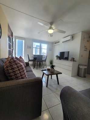 TV - 🏖️ San Juan Getaway – 1BR Condo w/ Pool, Steps to Beach (San Juan)