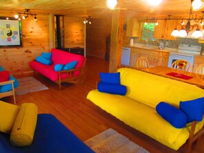 Interior - Best Sunset!, hot tub!,  canoes! read more about me. (Topton)