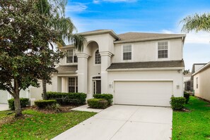 Exterior - 6bdr luxury home with south facing pool EXTENDED pool deck close waterpark (Kissimmee)