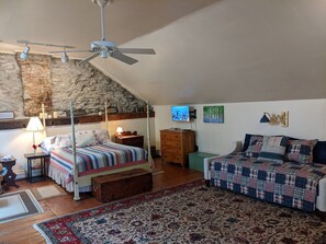 2 habitaciones, escritorio, tabla de planchar con plancha y wifi gratis