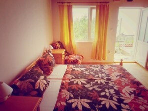 2 quartos, acesso à internet, roupa de cama