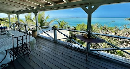 Bonefish Bella Vista, entire house on the beach