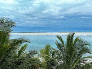 私家海滩、沙滩椅、海滩遮阳伞、沙滩毛巾