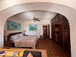 1 quarto, ferros/tábuas de passar roupa, acesso à internet