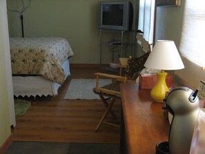 3 bedrooms, iron/ironing board, free WiFi, bed sheets - Location! Location! Location! Easy access to everything Eugene, arts to outdoors (Eugene)