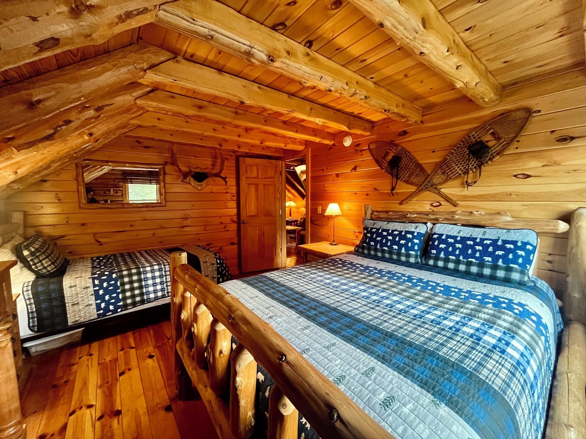 5 slaapkamers, een strijkplank/strijkijzer, wifi