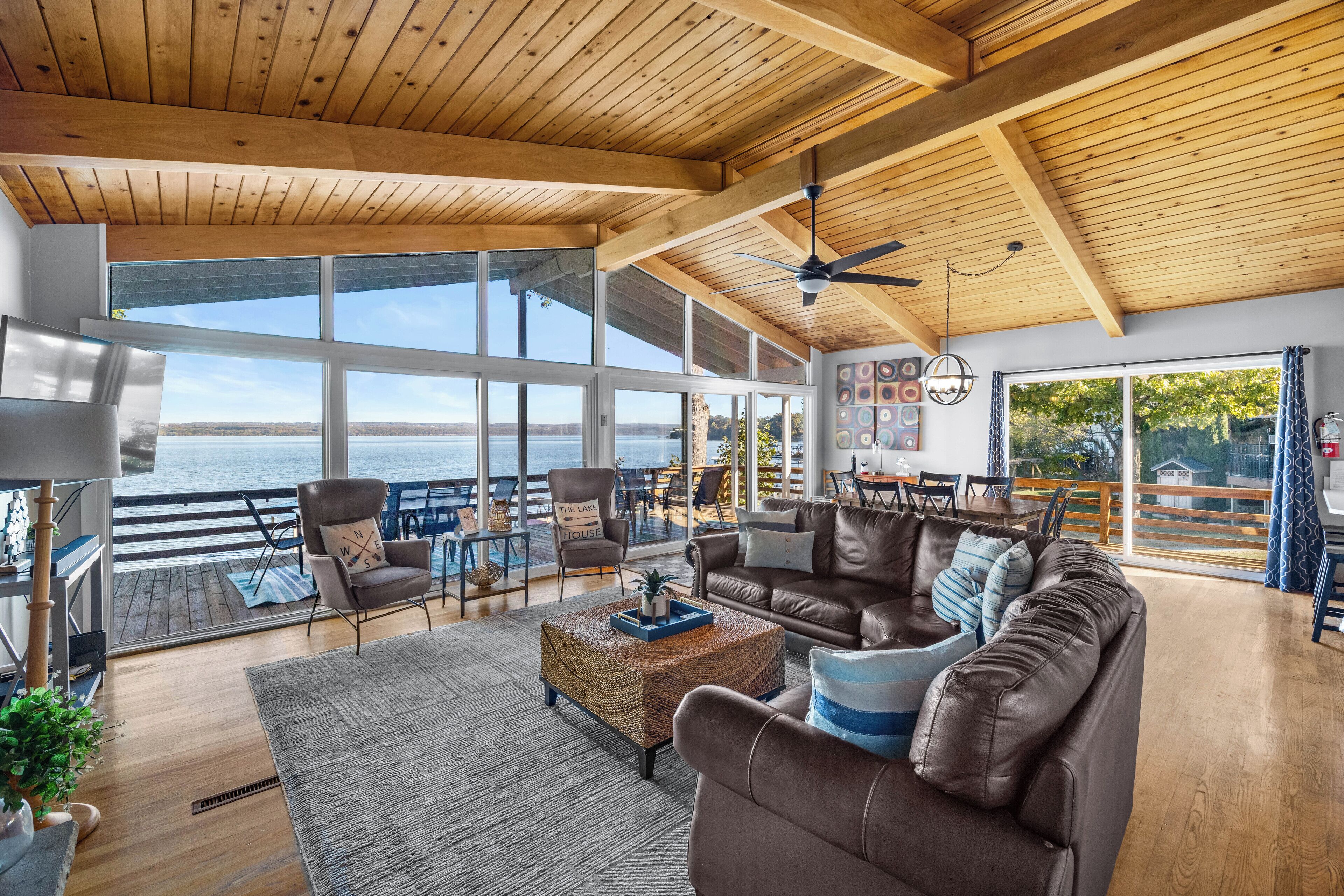 智能电视、壁炉