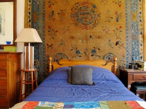 5 bedrooms, iron/ironing board, WiFi, bed sheets - LARGE BRICK SCHOOL HOUSE WITH MUSIC STUDIO CLOSE TO DELAWARE RIVER (hancock)