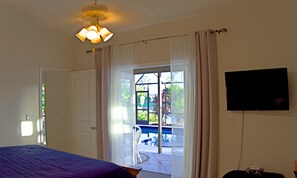3 chambres, fer et planche à repasser, Wi-Fi gratuit, draps fournis