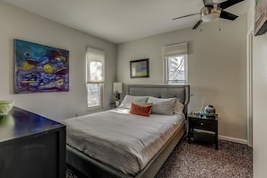 3 chambres, bureau, fer et planche à repasser, Wi-Fi gratuit
