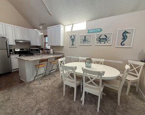 Dining - Sunny 4 BR, 2 BA Townhouse (Brigantine)
