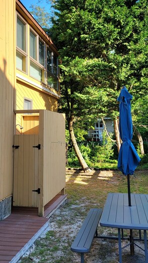 Outdoor dining - Spacious Beach House Retreat, 1 1/2 Blocks From Ocean! (Cape May Point)