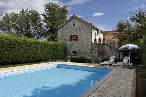 Villa Fuma is located in the village Stranici kod Lovreca, Vrsar area.
