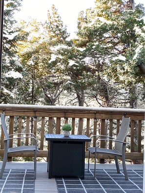 Property grounds - Bugsy’s Hideout | Intrigue |Romance | Historic (Lake Arrowhead)