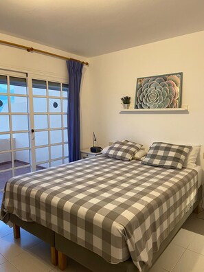 2 Schlafzimmer, Bügeleisen/Bügelbrett, WLAN