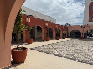 Property grounds - Apartment for rent in Albufeira - Aparts. Oura Palace 5 minutes from the beach. (Albufeira)