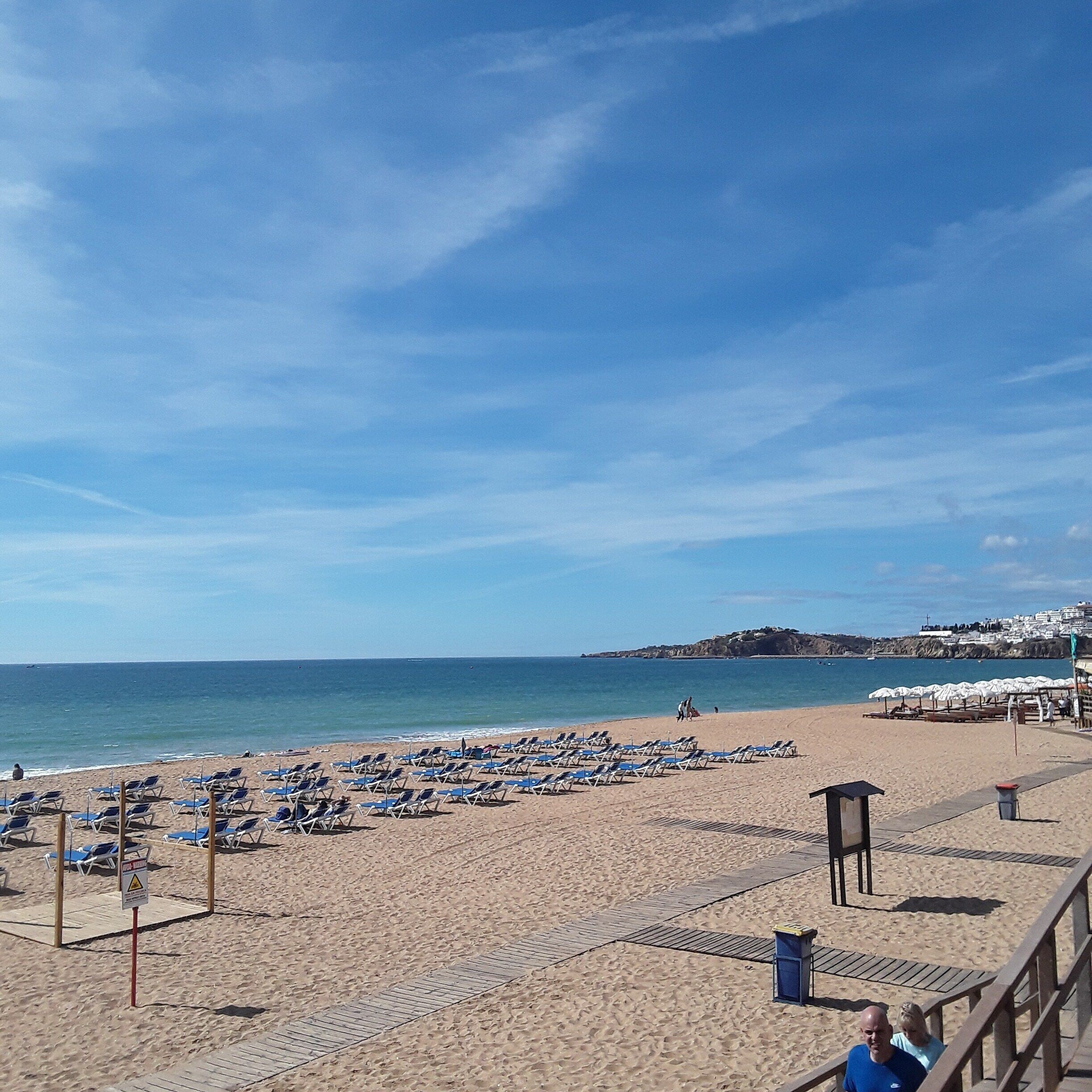 靠近海滩、沙滩毛巾