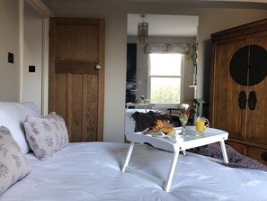5 chambres, fer et planche à repasser, Wi-Fi gratuit, draps fournis