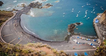 New, villa facing the sea, LEGALIZED Nº A-38/4. 1880