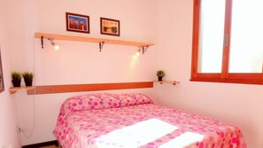 2 bedrooms, wheelchair access - Small chalet with air conditioning and comfortable VA garden (Lido di Pomposa)