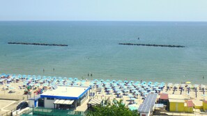 Beach - Small chalet with air conditioning and comfortable VA garden (Lido di Pomposa)