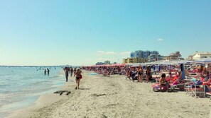 Beach - Small chalet with air conditioning and comfortable VA garden (Lido di Pomposa)